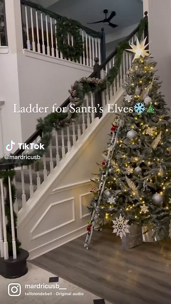 DIY Ladder Decoration with Dollar Tree Finds