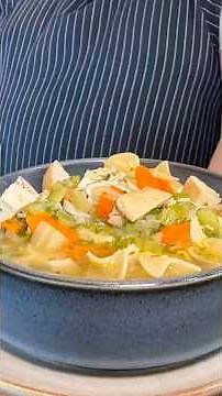 Simple chicken noodle soup ￼