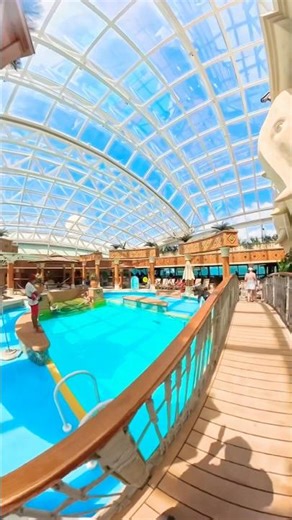 Radiance of the Seas Deck 10: piscina + solarium en 15 segundos. #cruceros #cruiseship #cruise