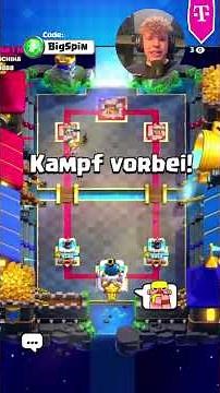 😳🔥 I'm teaching @montanablack CLASH ROYALE… #clashroyale