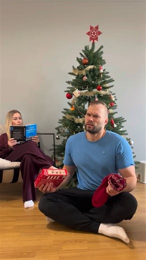 Muita vinkkejä, miten vihjailla hienovaraisesti lahjatoiveista? 🎄 Koodilla PIIA20 saat -20 % koko verkkokauppamme valikoimasta!📚 | kirja.fi