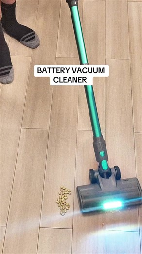 Good Battery vacuum cleaner without breaking the bank #cordlessvacuum #homeappliances #batterypowered #cordlessvacuum #tiktokshopbacktoschool #creatorsearchinsights