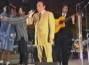ESTIMADOS AMIGOS FANATICOS DEL SENSACIONAL NOE MORALES LES COMPARTO UN VIDEO DEL RENOMBRADO PROGRAMA 10/10 CONDUCIDO POR EL SR. LUIS ERNESTO TERAN. EVENTO REALIZADO EN EL COLISEO JULIO CESAR HIDALGO DE LA CIUDAD QUITO EL AÑO 1996; ESPERO LO DISFRUTEN | Noe Morales