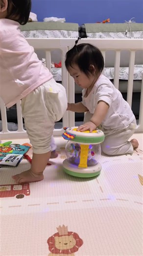 Hilarious Baby Moments That Will Make You Smile