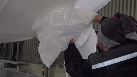 How Sandwich Panels Are Made with Smart Technology