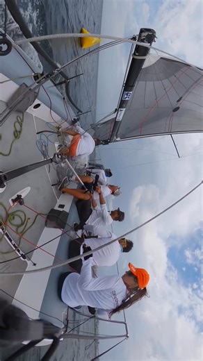 Code Zero Sailing & Racing Academy 🇹🇷 on Instagram: "01-03 Kasım 2025 tarihleri arasında #istanbul ‘da gerçekleştirilen @sportsboatturkiye Türkiye Şampiyonası. The Team: @onuralpaslan @tugyanbuse @wind_thief @asenaakocogluu @aboynamedcharliebrown_ @yelizracakir @ycakirs @coratography @sailhub.ai @sailing.times"