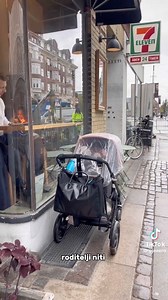 Roditelji i bebe u Danskoj | Život na Selu