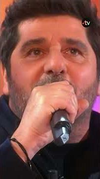 Patrick Fiori et le groupe corse Eppò interprètent en live “Core timpesta” 🩵