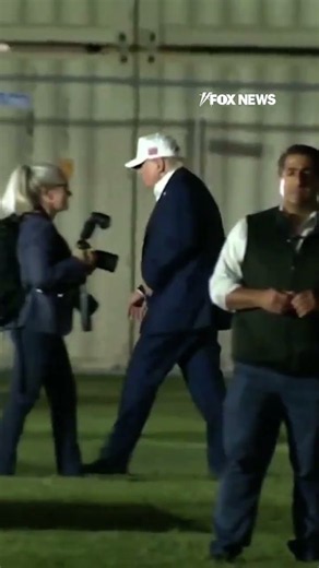 Trump returns to White House after leaving Camp David earlier than expected #shorts #foxnews #us