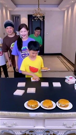 Exciting Elimination Game Challenge, Who Didn't Get The Hamburger#Funnyfamily#Partygames