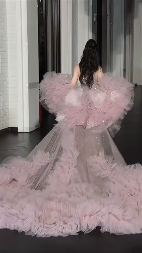 she's she's lady and I'm just boy❤💥💫🤩#youtubeshorts #trendingshorts #viralshorts #subscribe #comment