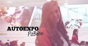 Show girls of the 2014 Auto Expo