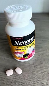 Up Close Look at Airborne Vitamin C Tablets Berry Flavor