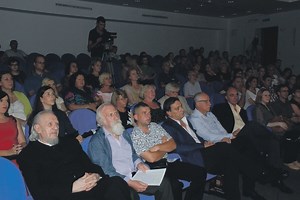 Kad poetika oružja nije manja od poetike lirike