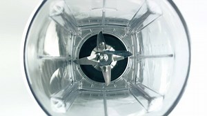 71 reactions | Le froid hivernal vous donne un petit coup de mou ?  Boostez votre énergie avec les blenders ultra haute vitesse ULTRABLEND dont la technologie de pulvérisation ultra rapide libère un maximum de nutriments  ➡️bit.ly/BlenderUltrablend | Moulinex | Facebook