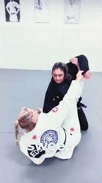 Basic spider guard sweep by Kim Bowser #bjj