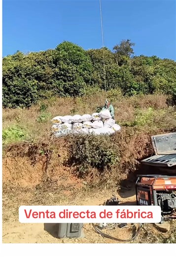 Dron agrícola – transporte de fertilizantes ✔ Alta capacidad de carga ✔ Hasta 1 toneladas por día ✔ Rápido y eficiente#dron #transport #montana #carga #construccion