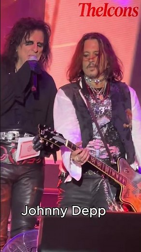 Johnny Depp Plays Guitar On Stage like A Rockstar🎸 #johnnydepp