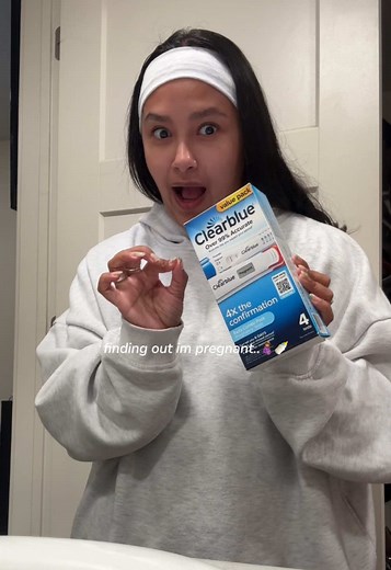 Finding Out I’m Pregnant: A Vulnerable Moment