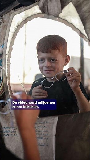 Images of Palestinian boy mourning his broken glasses go around the world.