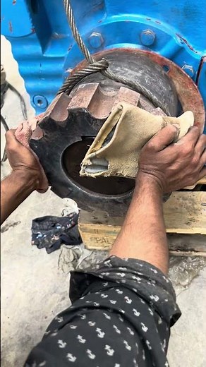 Another coupling install in gear box shaft #shaft #install #gearbox