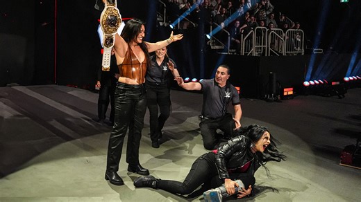 When a still-injured Stephanie Vaquer looks for retribution, Raquel Rodriguez attacks the Women’s World Champion from behind. #WWERaw | WWE