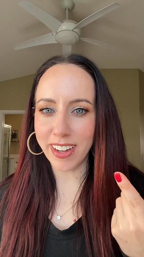 My best kept beauty hack has made my mole famous. 🥰 Let’s make this a collab happen. Celebrating moles with a little sparkle 💖 #mmtd #beautyhack #glam #comedian | Julie Story