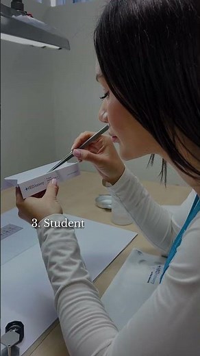 How Diamond Color Grading Really Works 💎