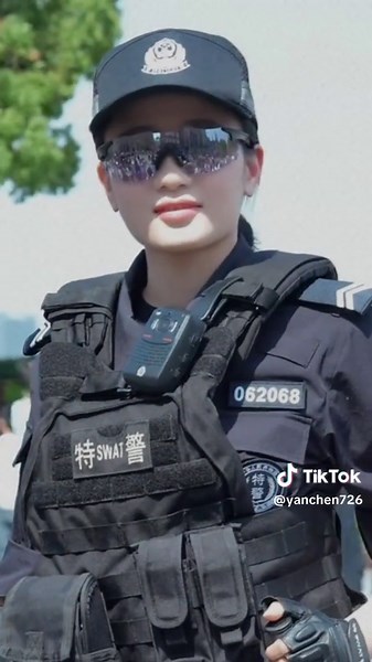 Chinese Female Special Forces: Strength and Skill