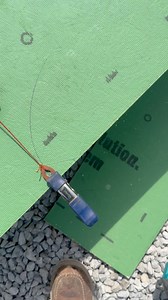 Quick way to hold your chalk line on long rips, these Irwin clips have a multitude of random uses beyond this one! #homebuilding #carpentryskills #construction #carpenter #bluecollar #framing #carpentry #carpentrytips #tajima | Ohio.Carpenter