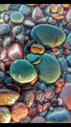 Here's a look at Little Girl's Point on Nov 12, 2025, in Gogebic County, Michigan. The point is a popular visit a space in the county, and is ever changing due to Lake Superior. #upperpeninsulamichigan #westernup #gogebiccountymi Western U.P. Visitors Bureau Western Upper Peninsula Photo Enthusiasts | Scott Sturkol Art, Writing and Photography