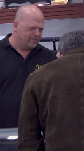 6.7M views · 150K reactions | Steve Carell Visists the Pawn Shop! | Pawn Stars on History | Facebook