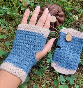 100% Lightweight Wool Mittens in Naalbinding, Nalbinding, Nalebinding, Reenactment, Viking, Scandinavian, Reenactment - Etsy