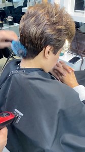 74K views · 587 reactions | Wedge haircut tutorial #haircut #hairtransformation #shortsfeed #shortsfeed #pixie #fblifestyle #layers | alis midaas 8 | Facebook