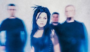 エヴァネッセンスが語る『Fallen』20年目の真実、女性がロックに参加するための闘い | Rolling Stone Japan(ローリングストーン ジャパン）