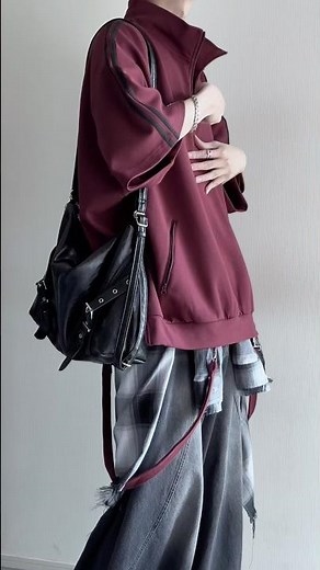 [Alt-vibe E-boy] Men's outfits that stand out from the crowd🖤🍷 #fashionoutfit