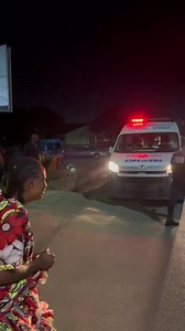 2.3M views · 26K reactions | Grand pourquoi tu nous fais ça ?  grand sort de l’ambulance là, c’est pas ta baleine bleu big nous avons un programme samedi  | Bop Dylan | Facebook