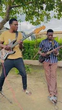 I m not a bass player but I know how to play it a little bit 👌😃🎸🙌