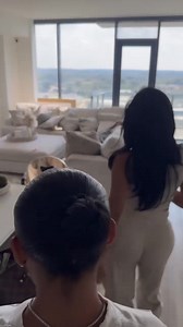 When MoMo tells her girls she got busted! | Roddy Smith