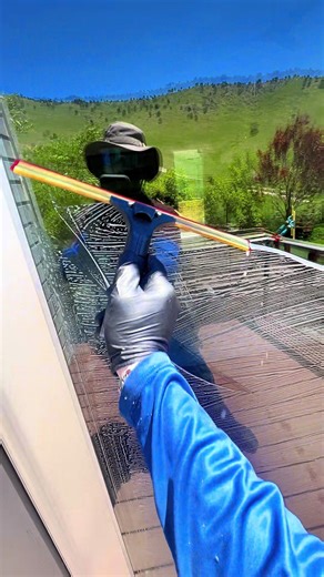 Get Motivated This Monday with Clean Glass