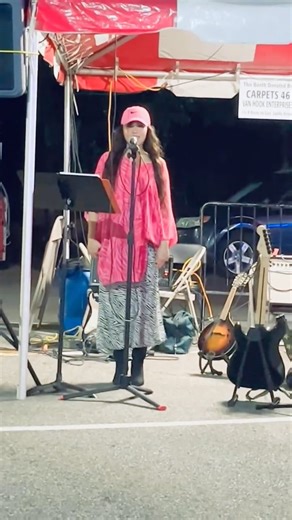 daisy live performance