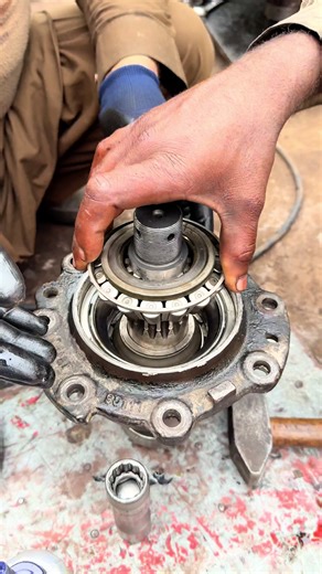 Differential Pinion Gear and Bearing Assembly Explained