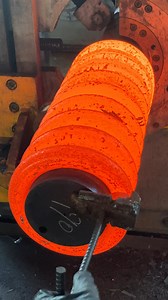 Make in China how to produce the roilling speed huge springs inside the factory #springs #process #makeinchina #factory #manufacture #processing #makeintaiwan #spring #stamping #punchpress #machine #臺灣制造 #中國制造 #中國工廠 #工廠 #製造流程 #中國生產 | Inside the factory