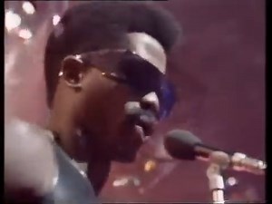 Cameo with 'Word Up' on Top of the Pops, 1986 🙌 | DJ Mag