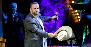 LOOK: Garth Brooks concert registers earthquake at LSU