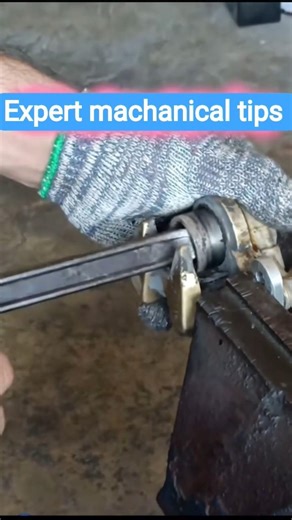 How to removed a stuck brake clipper pistan fast#motercycle #brakecaliperrepaire #diyhacks #tool