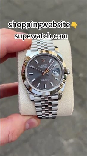 The artwork on your wrist shows the wonderful moments of life.