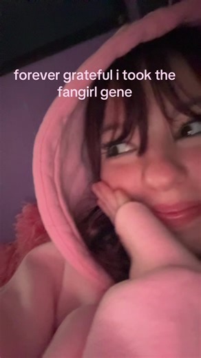 i love fangirling #fangirl