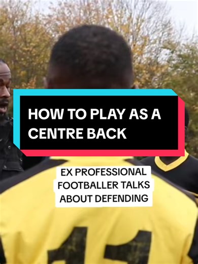 How to play the centre back position.🗣 @Im_Just_House #footballer #footballtogether #centreback #professionalfootballer