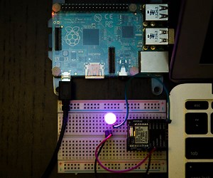 Raspberry Pi  Bluetooth LE Controller for WS2812B (NeoPixels)